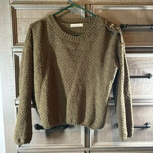 Green long sleeve knit sweater